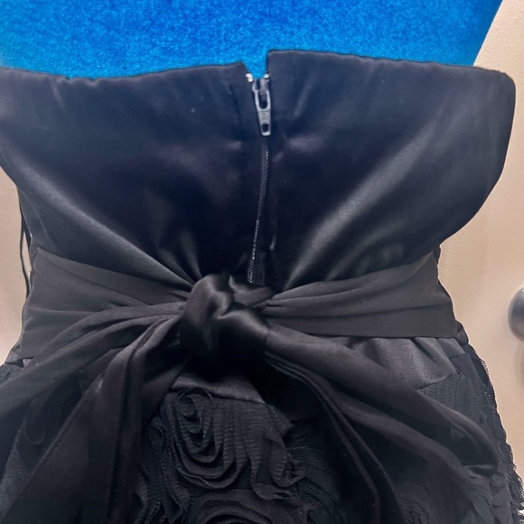 TORRID Satin Rosette Rhinestone Dress Black Retro Bombshell Fit & Flare Size 20 - Picture 9 of 10